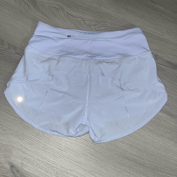 Lululemon Athletica Women's Shorts - Picture 2 of 2